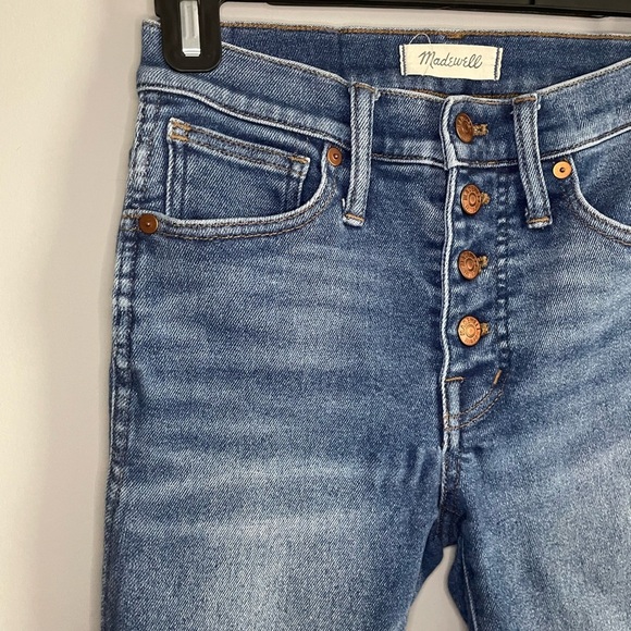 Madewell Button-Fly Petite Raw Hem High-Rise 10” Skinny Jeans - Picture 3 of 9